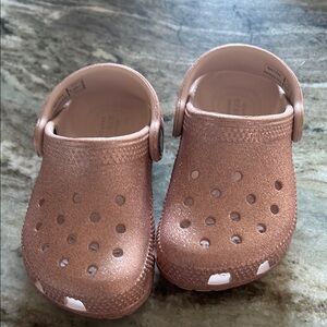 BRAND NEW Glitter pink Crocs size 7